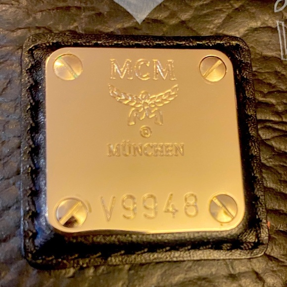 MCM Black & Blue Tote w/Unbranded Insert & Dust Bag, EUC - Picture 15 of 16